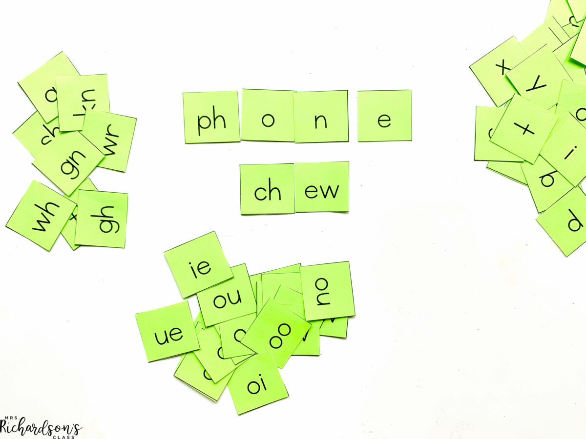 Literacy Manipulatives To Boost Phonics And Reading Skills [freebie]